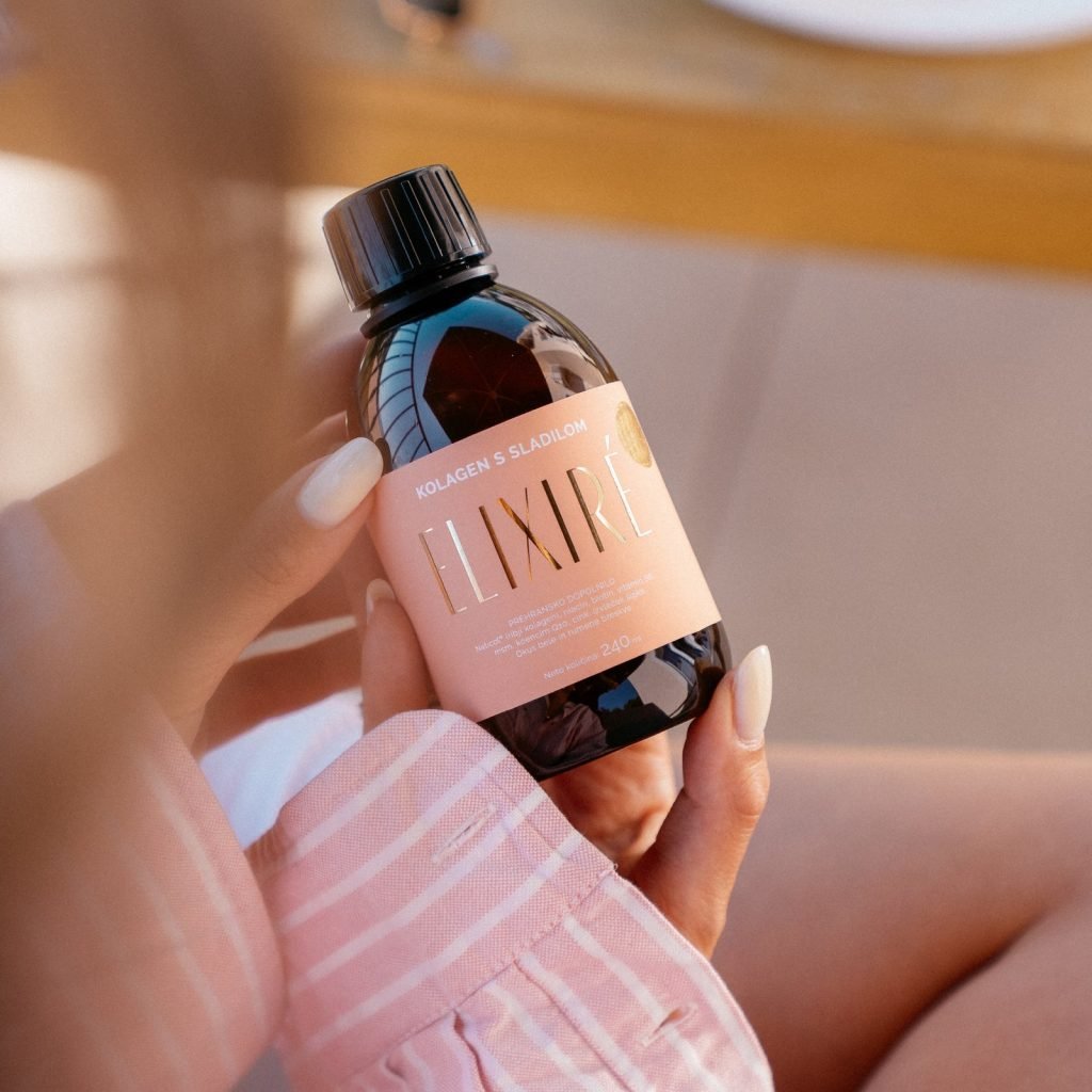 ELIXIRÉ HIDROLIZIRAN BEAUTY COLLAGEN, okus bele in rumene breskve – koraki uporabe